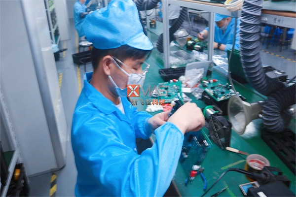 電烙鐵的使用方法及電路板加工焊接的注意事項