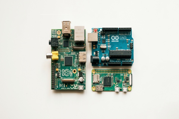 衡量PCBA代工廠加工費(fèi)用與綜合性價(jià)比的策略